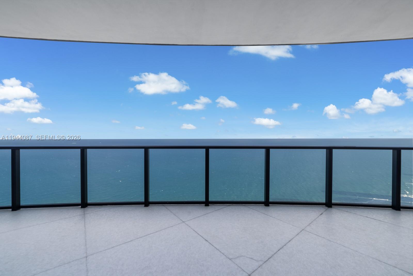 18555 Collins Ave #5201 Sunny Isles Beach, FL 33160