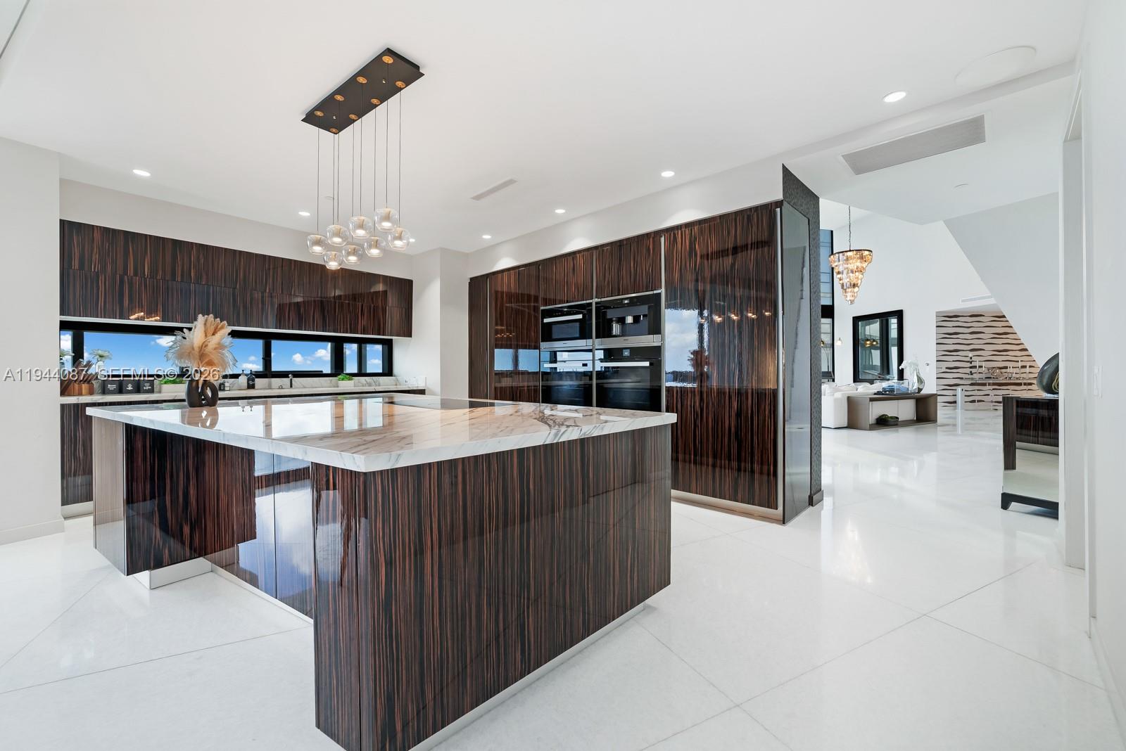 18555 Collins Ave #5201 Sunny Isles Beach, FL 33160