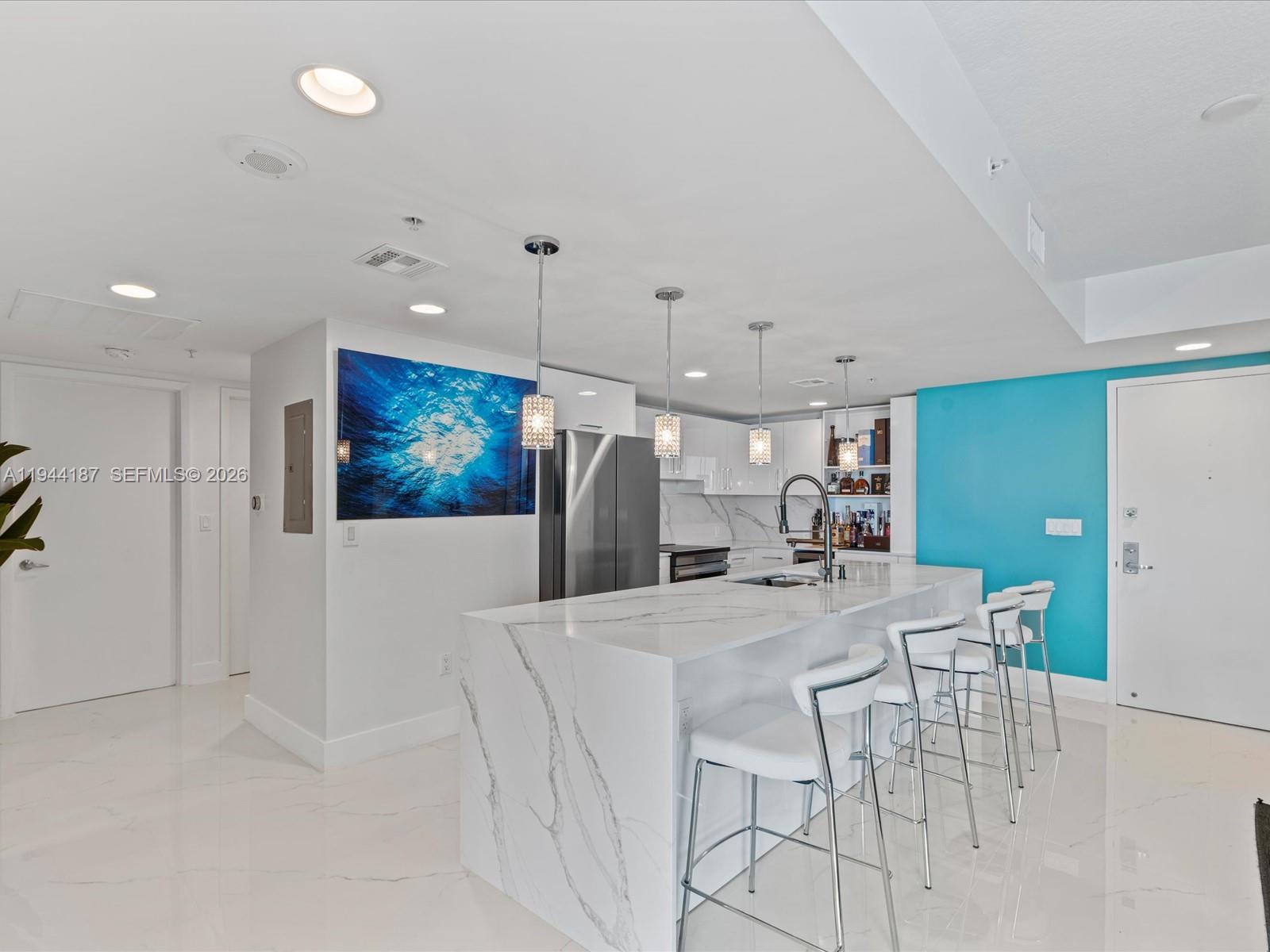 image Onyx On The Bay11