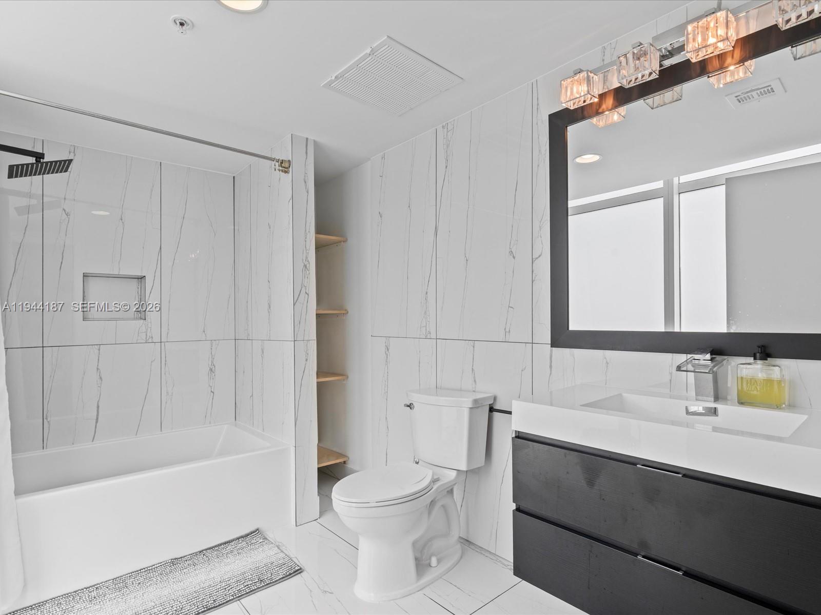 image Onyx On The Bay23