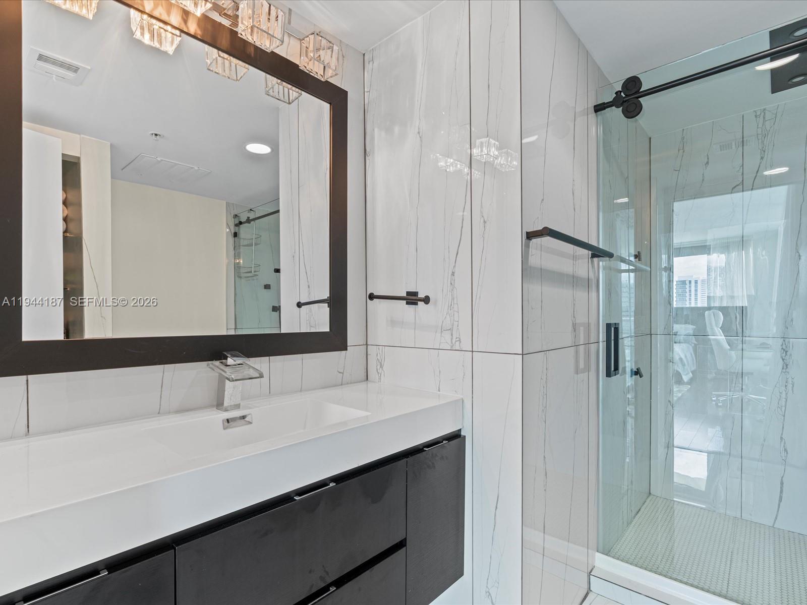 image Onyx On The Bay29