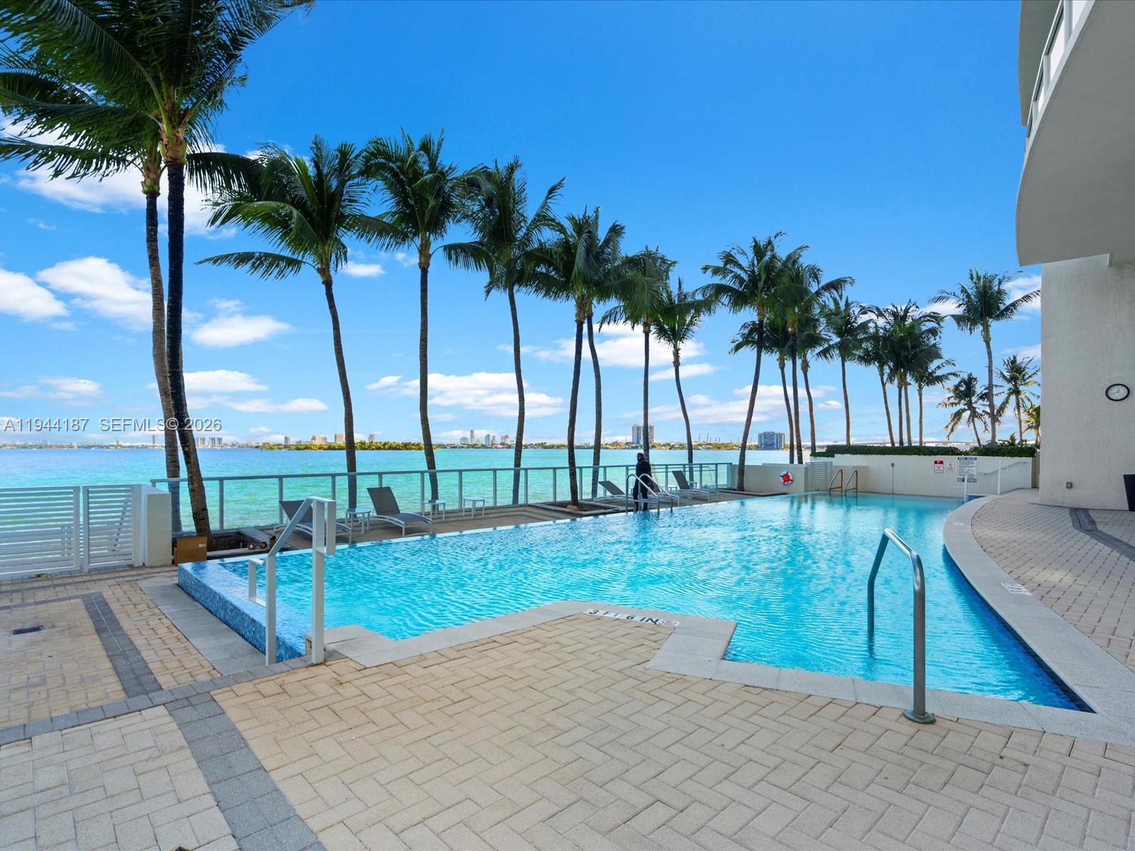 image Onyx On The Bay31