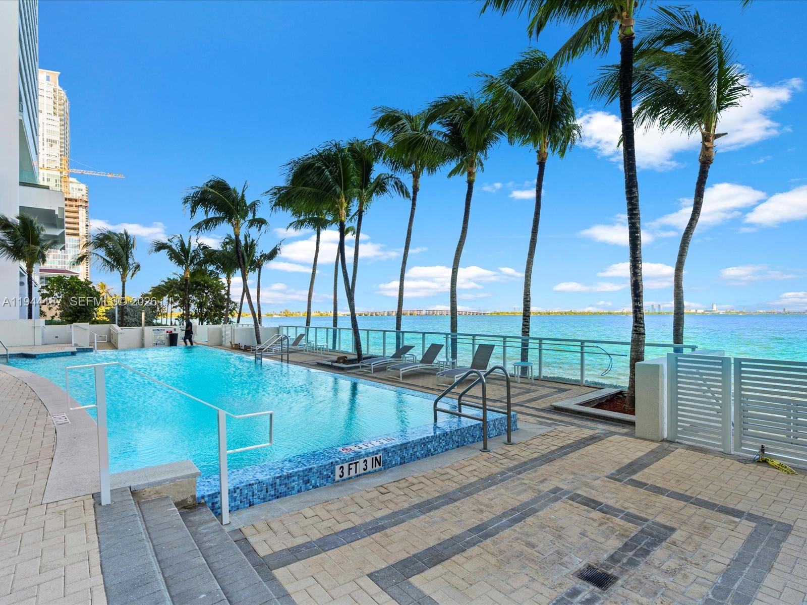 image Onyx On The Bay32