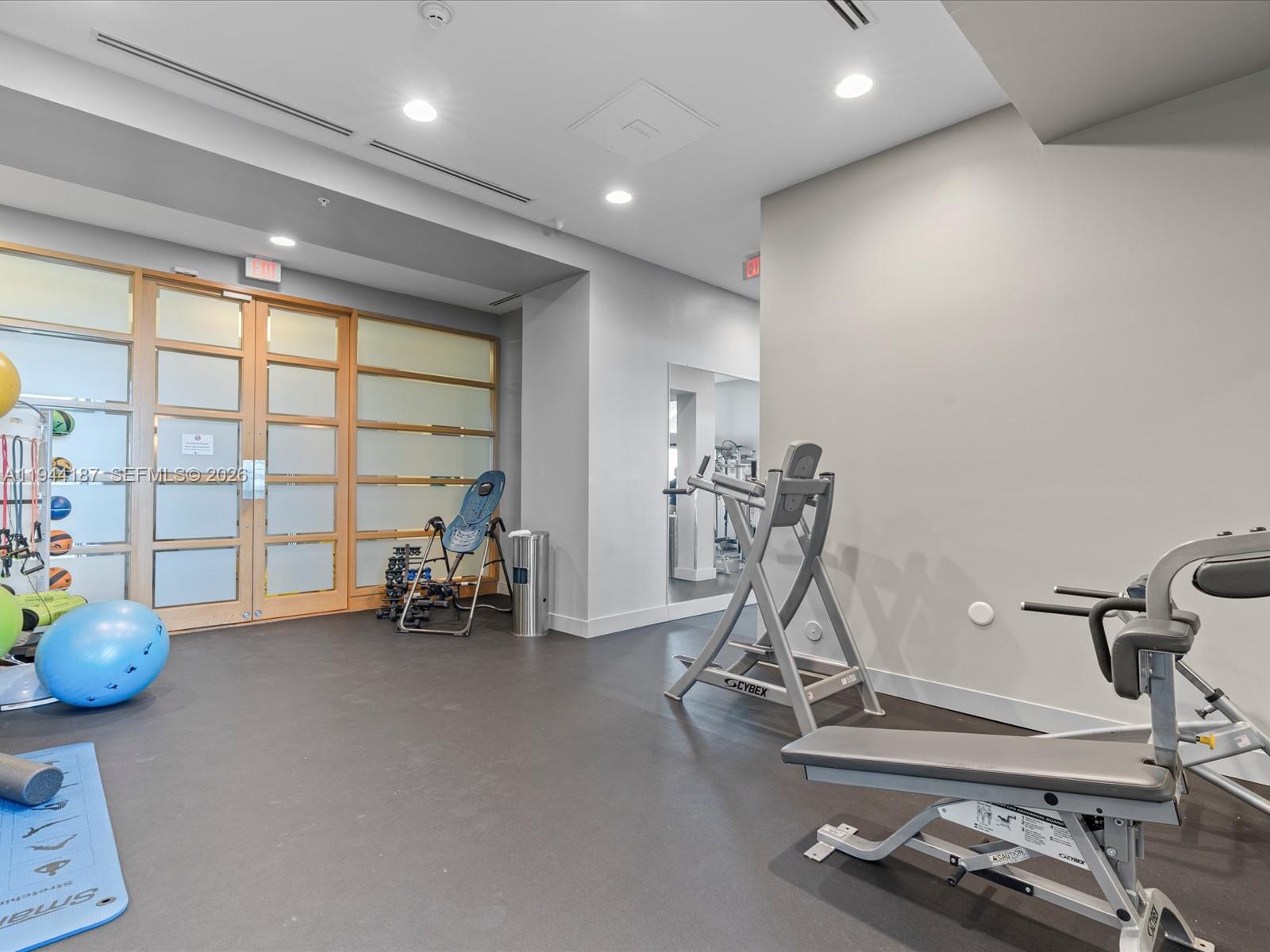 image Onyx On The Bay37