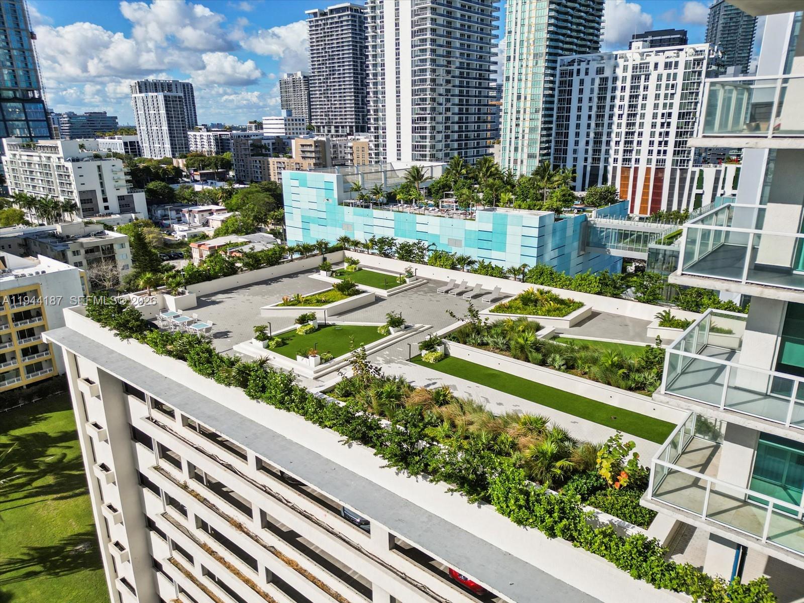 image Onyx On The Bay40