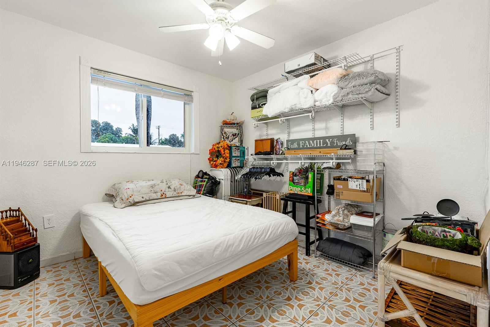 1243 W 78th St Hialeah, FL 33014