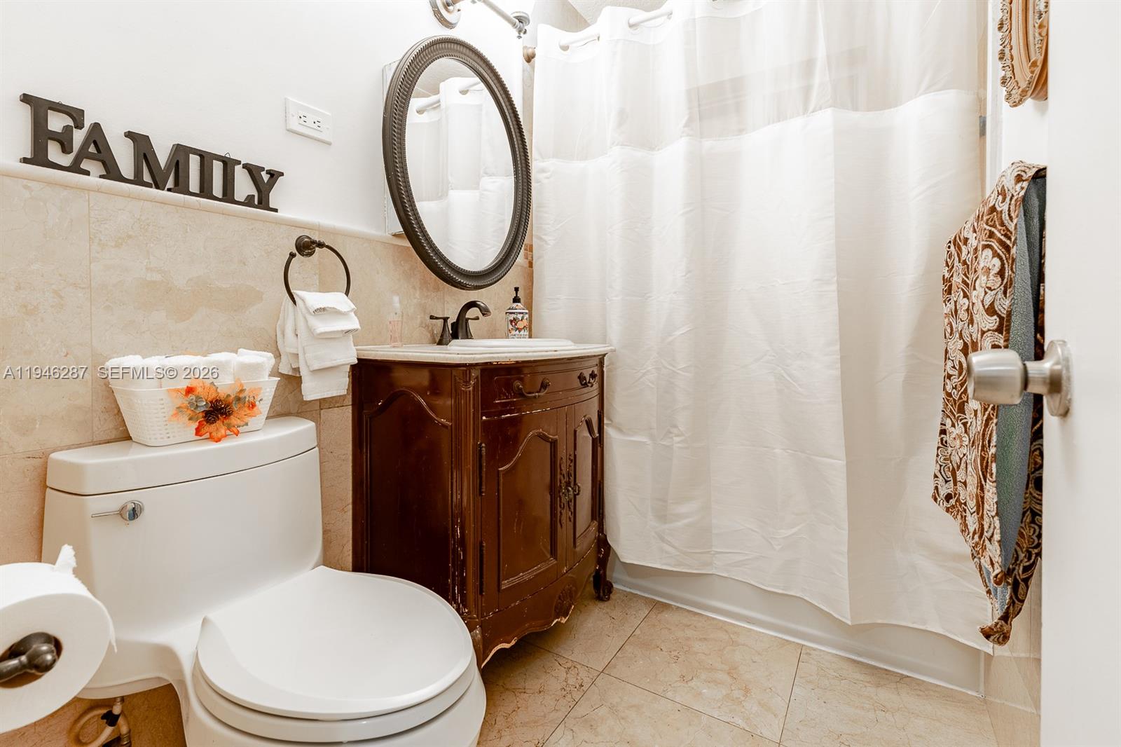 1243 W 78th St Hialeah, FL 33014