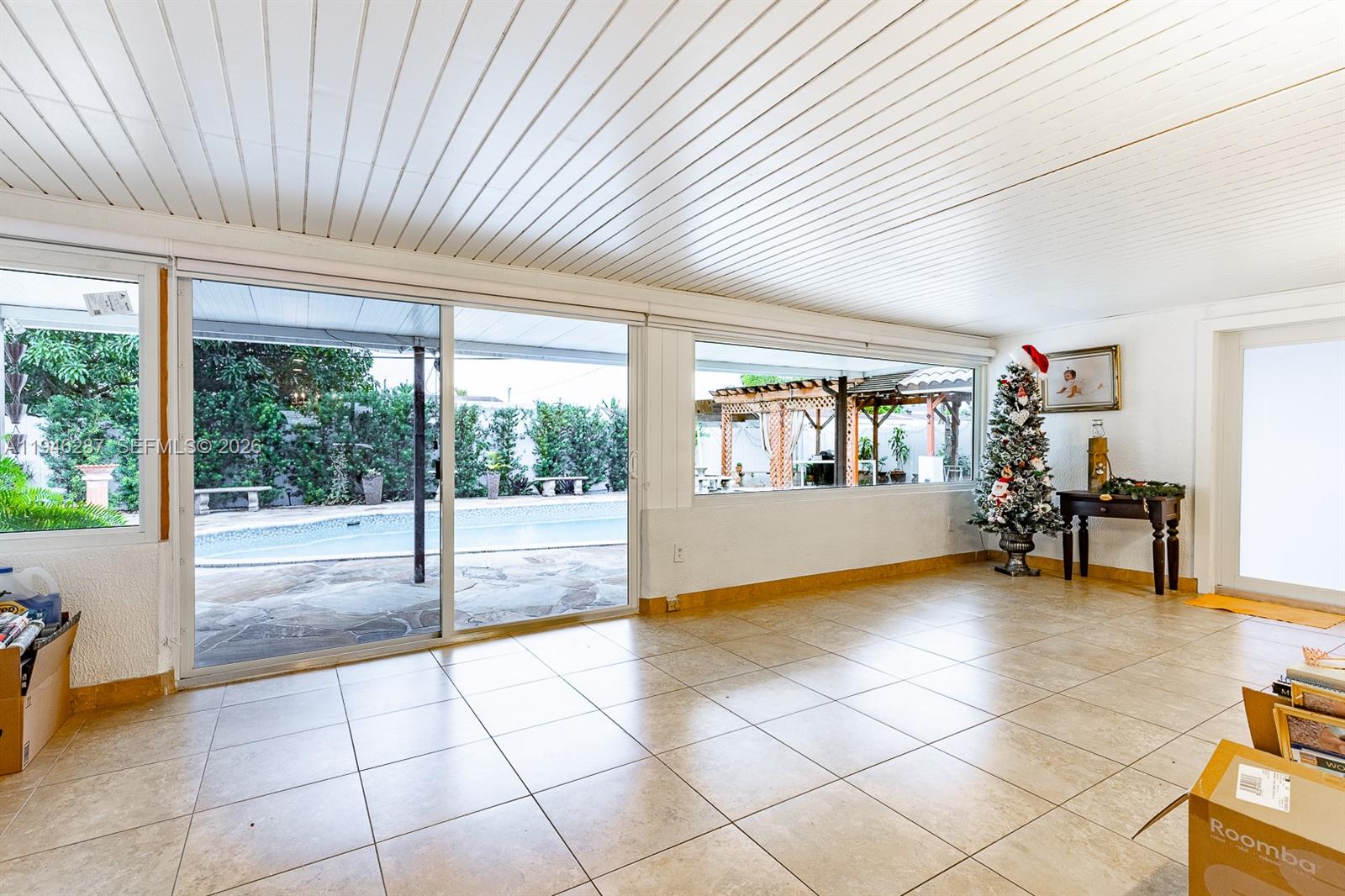 1243 W 78th St Hialeah, FL 33014