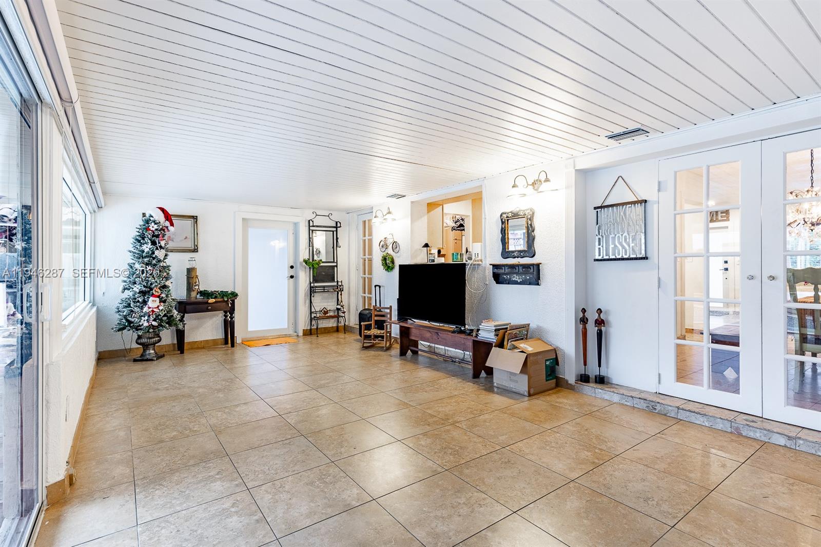 1243 W 78th St Hialeah, FL 33014