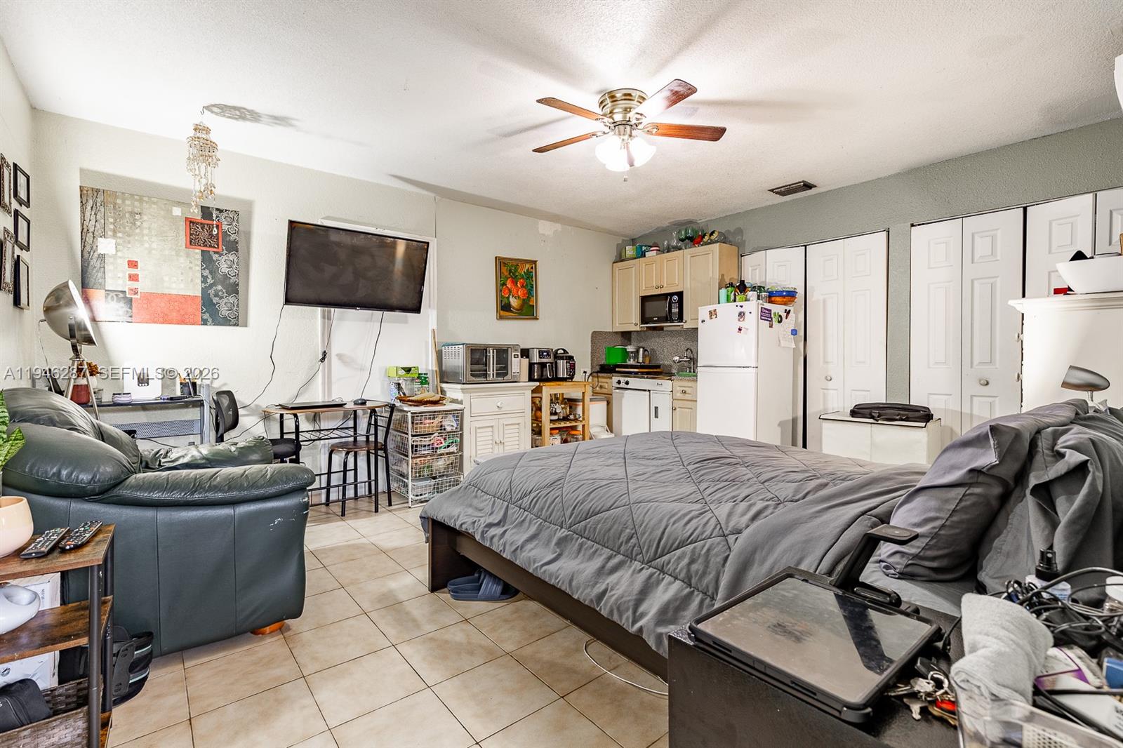 1243 W 78th St Hialeah, FL 33014