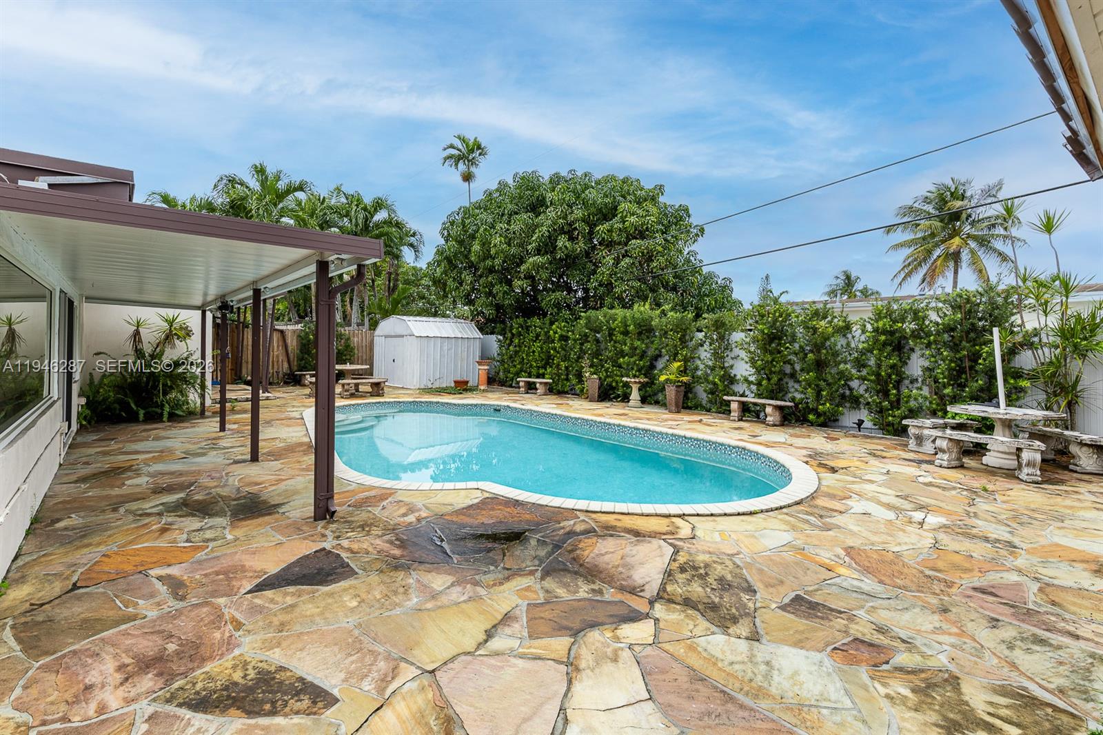 1243 W 78th St Hialeah, FL 33014