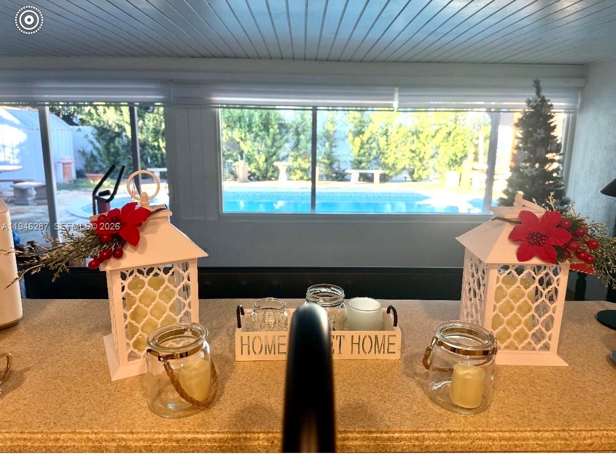 1243 W 78th St Hialeah, FL 33014