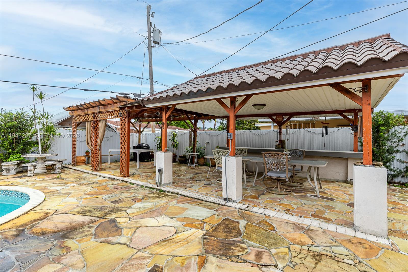 1243 W 78th St Hialeah, FL 33014