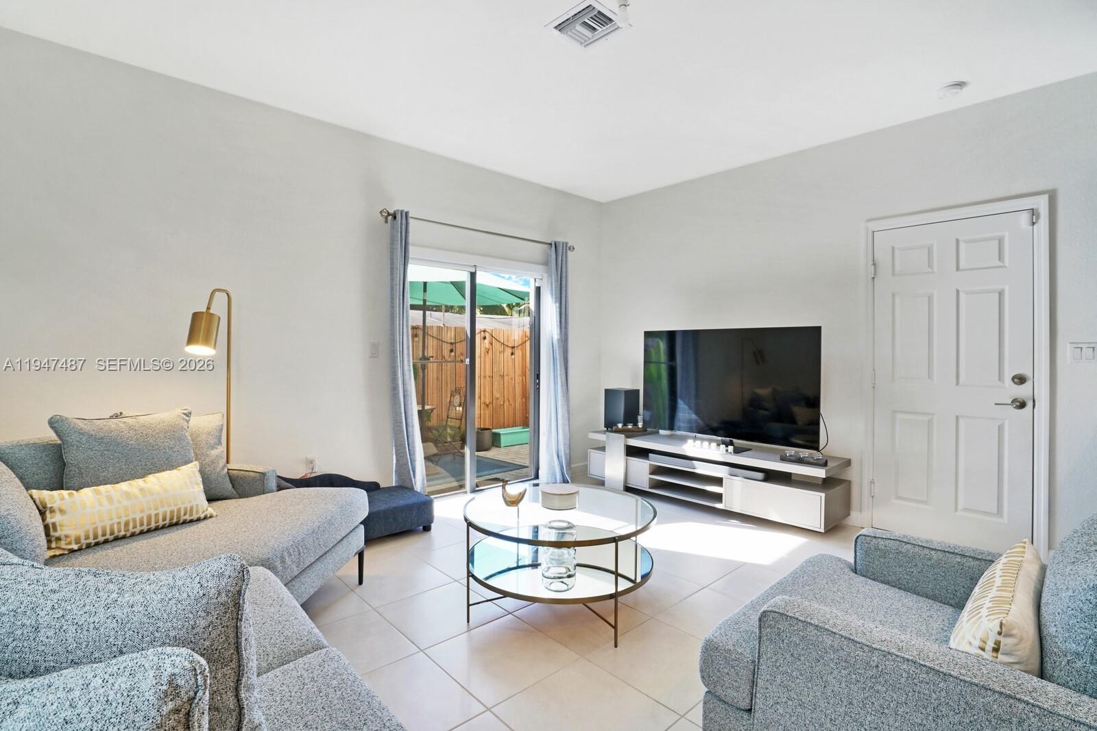 1526 SW 29th St Fort Lauderdale, FL 33315