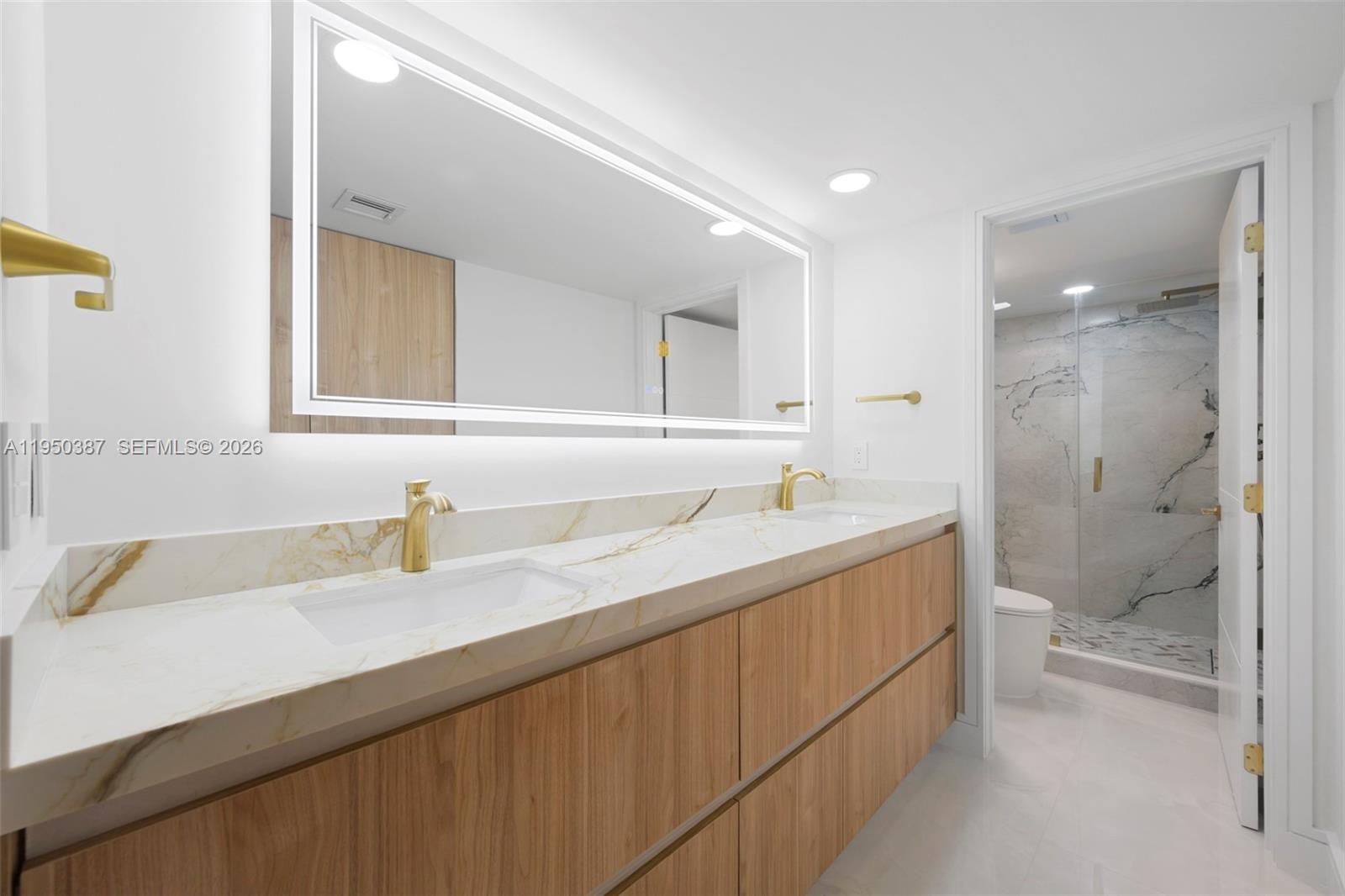 3410 Galt Ocean Dr #PH2N Fort Lauderdale, FL 33308