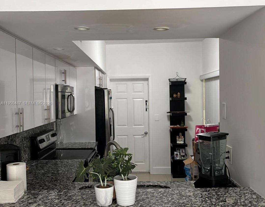 11837 SW 100th St Miami, FL 33186