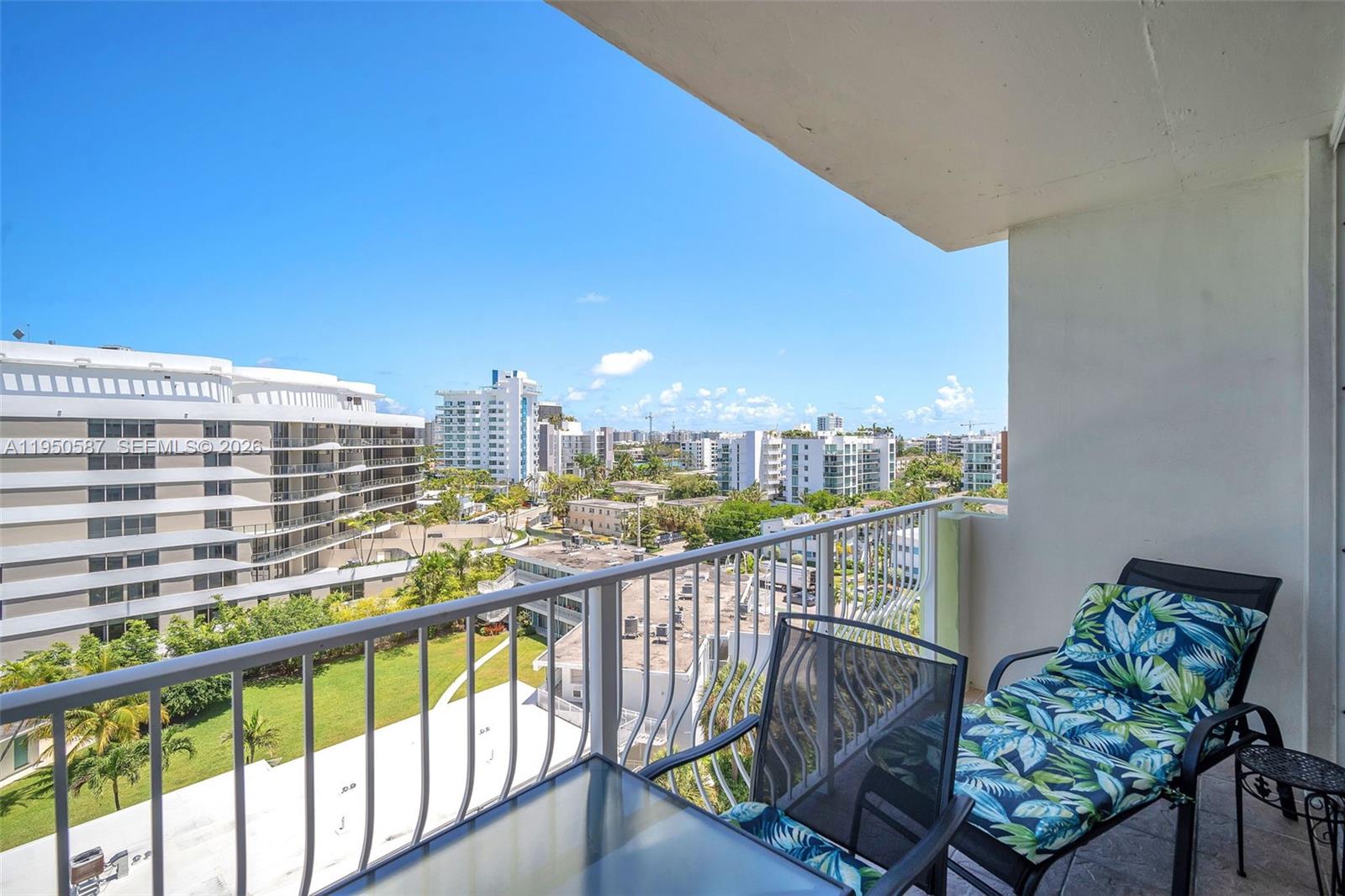 10350 W Bay Hbr Dr #8F Bay Harbor Islands, FL 33154