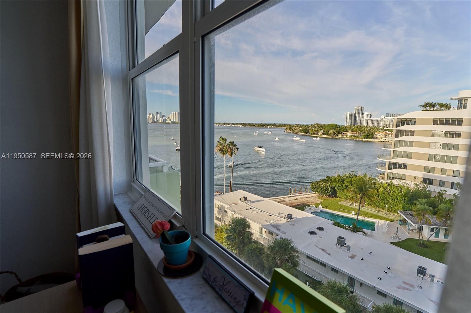 10350 W Bay Hbr Dr #8F Bay Harbor Islands, FL 33154