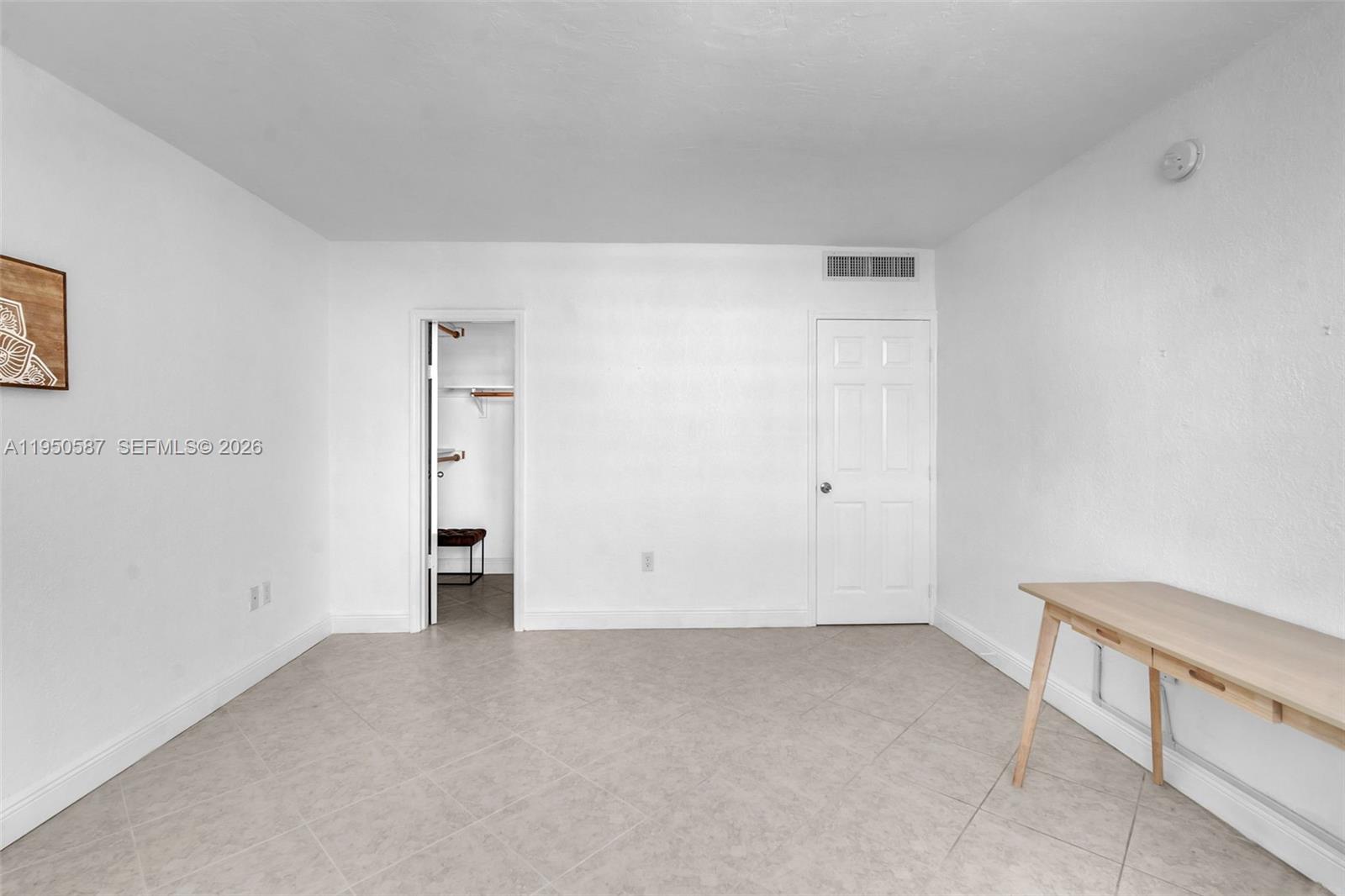 10350 W Bay Hbr Dr #8F Bay Harbor Islands, FL 33154