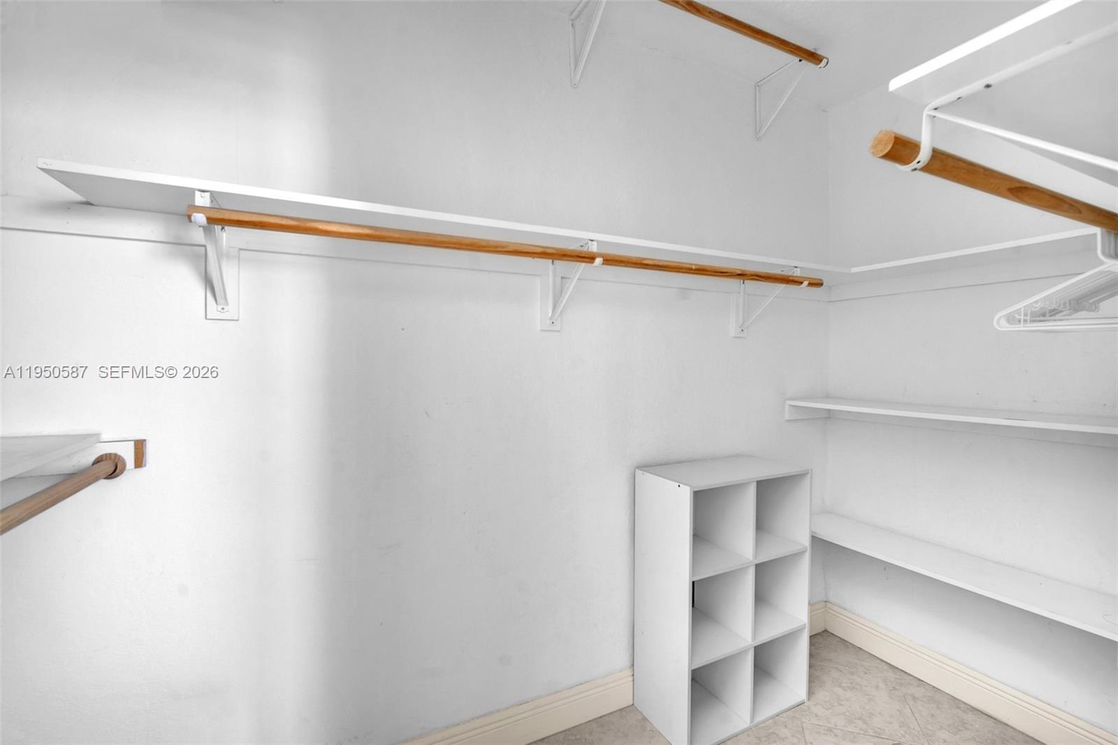 10350 W Bay Hbr Dr #8F Bay Harbor Islands, FL 33154