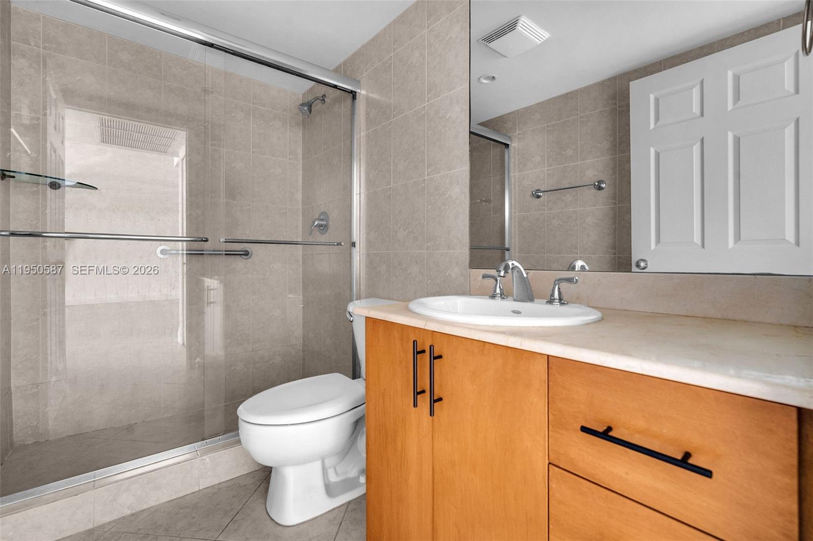 10350 W Bay Hbr Dr #8F Bay Harbor Islands, FL 33154