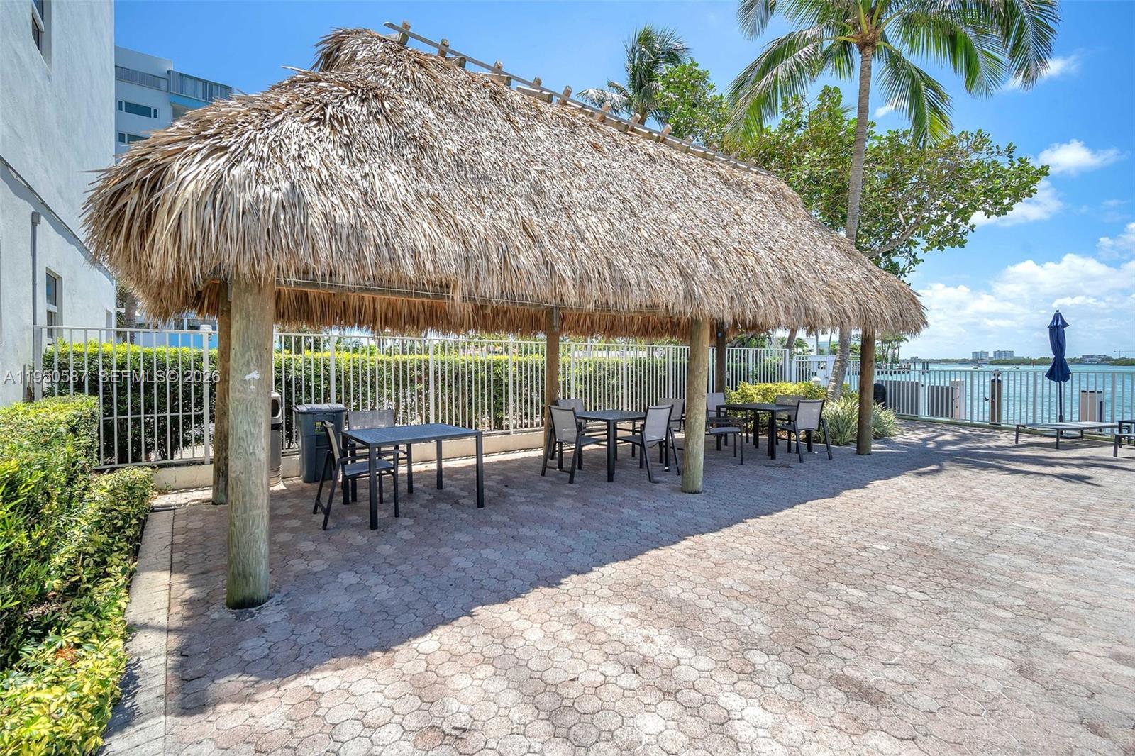 10350 W Bay Hbr Dr #8F Bay Harbor Islands, FL 33154