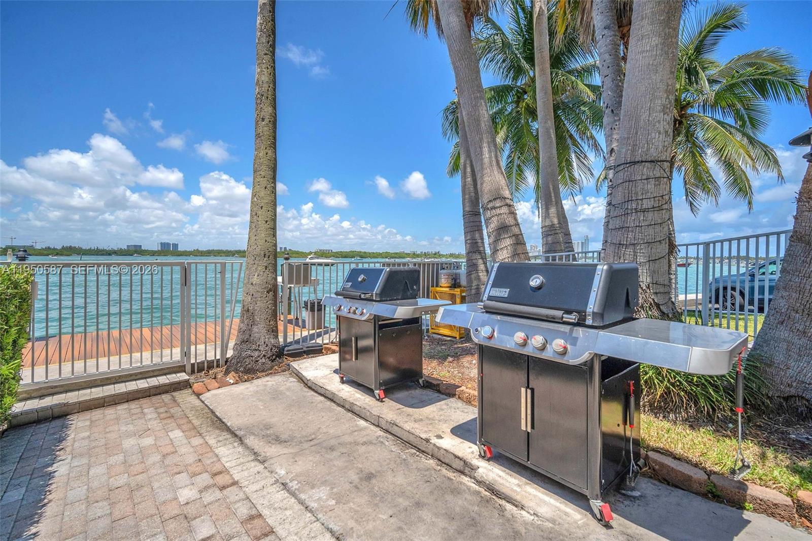 10350 W Bay Hbr Dr #8F Bay Harbor Islands, FL 33154