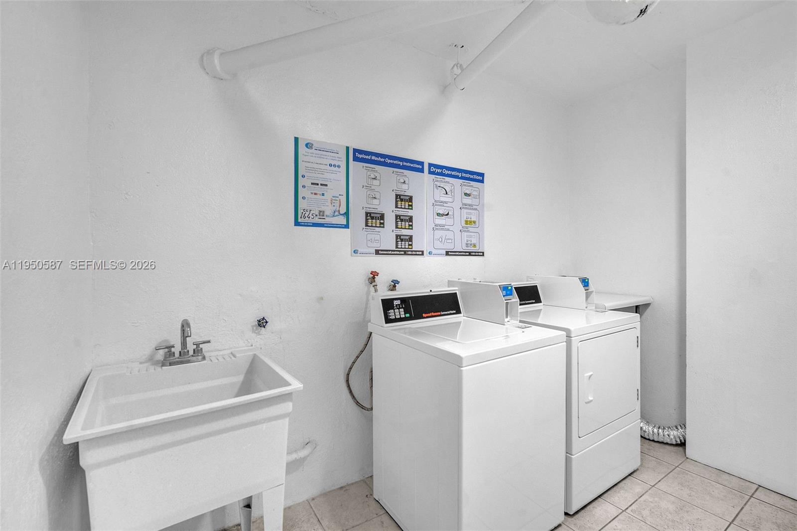 10350 W Bay Hbr Dr #8F Bay Harbor Islands, FL 33154