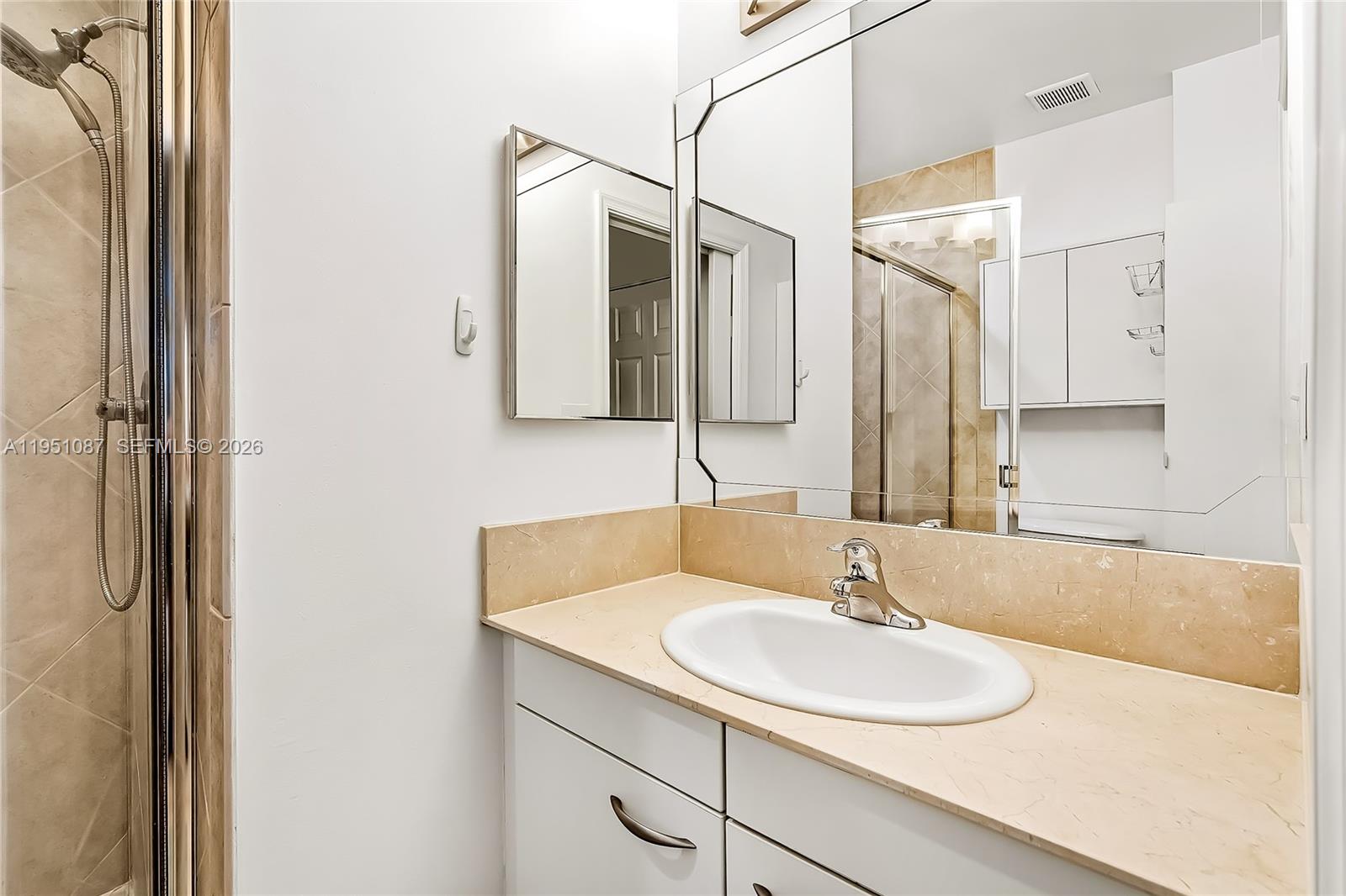 image 2080 Ocean Drive14