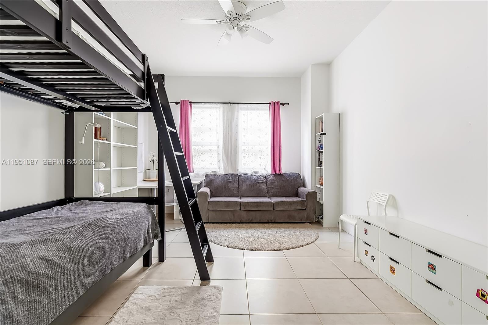 image 2080 Ocean Drive26