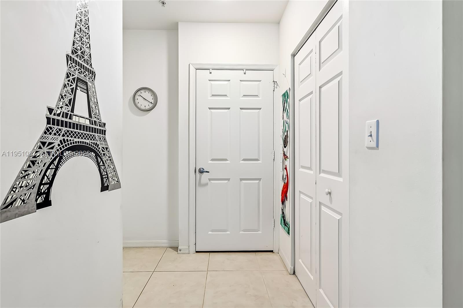 image 2080 Ocean Drive27