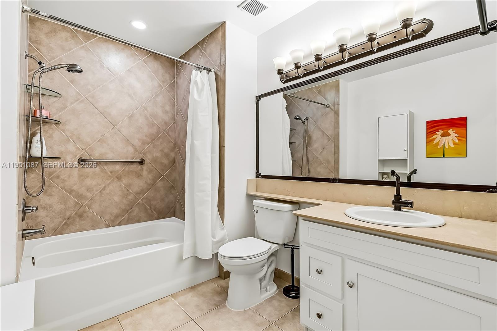 image 2080 Ocean Drive28