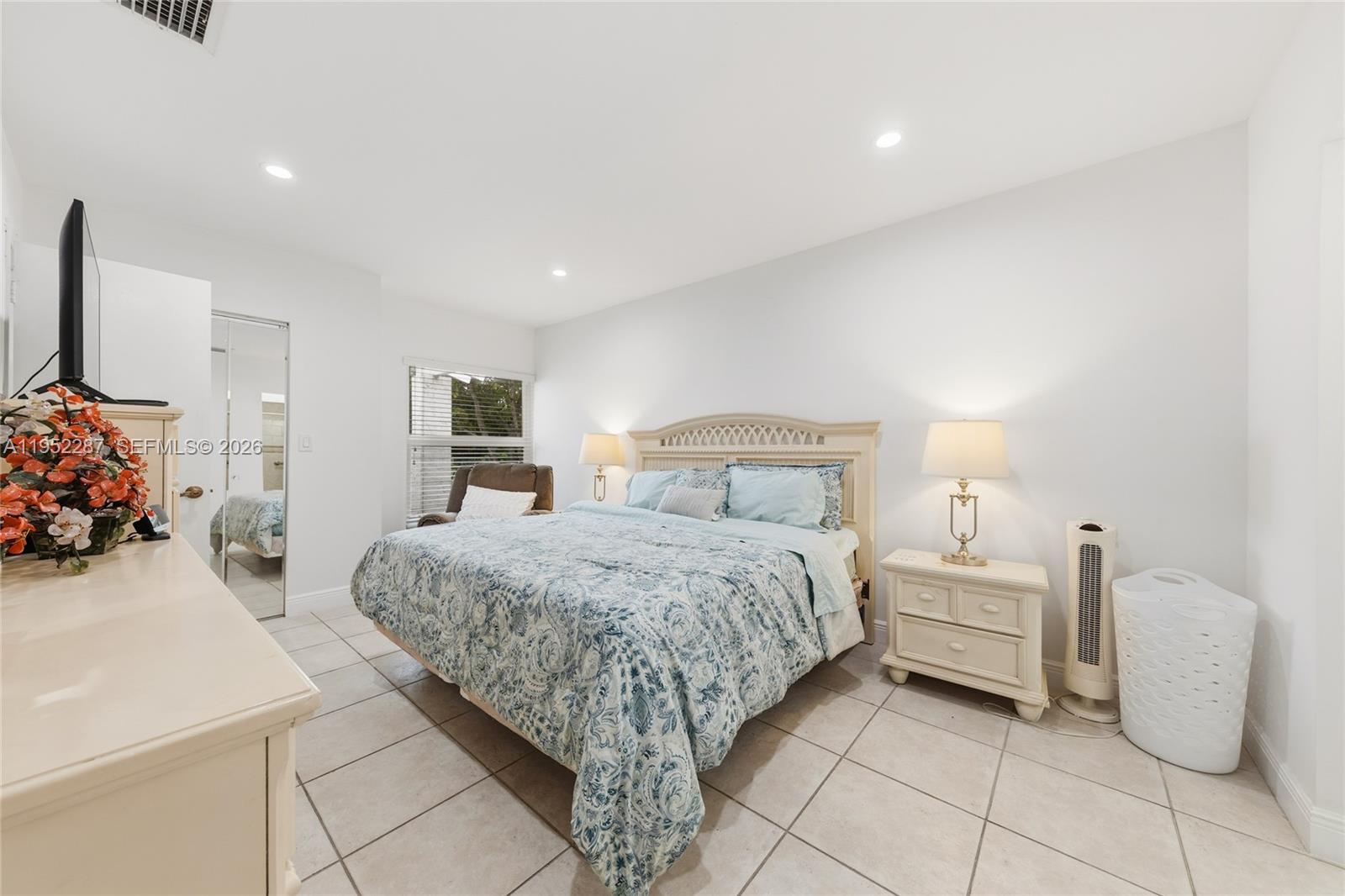 Undisclosed Address Miami, FL 33172