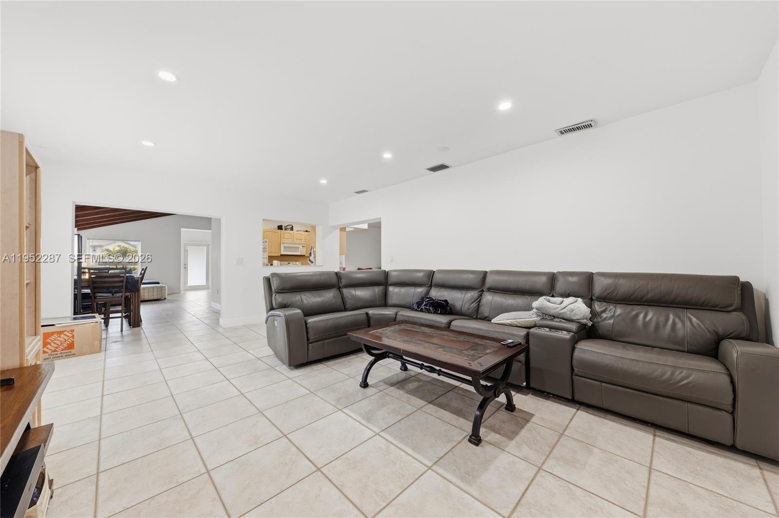 Undisclosed Address Miami, FL 33172