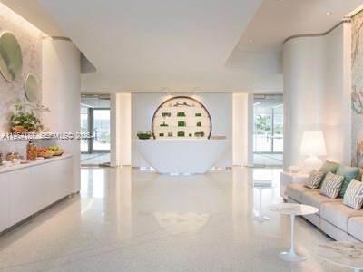 image Jade Signature34