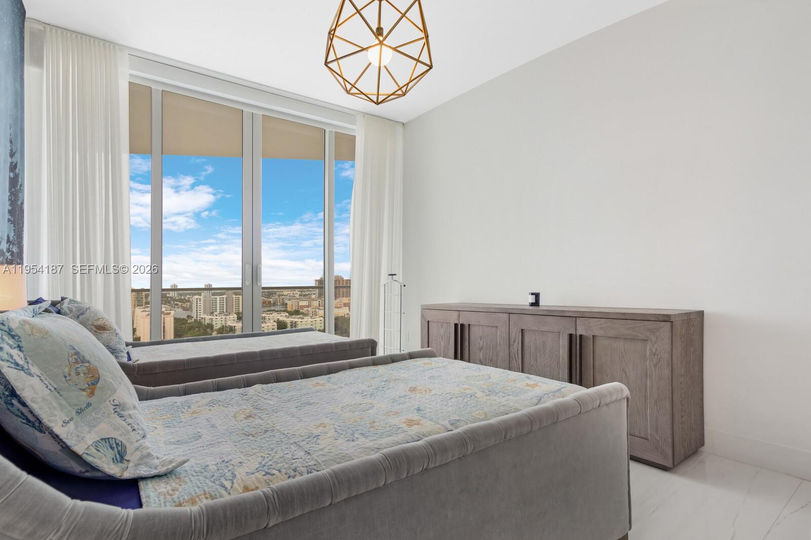 image Jade Signature48