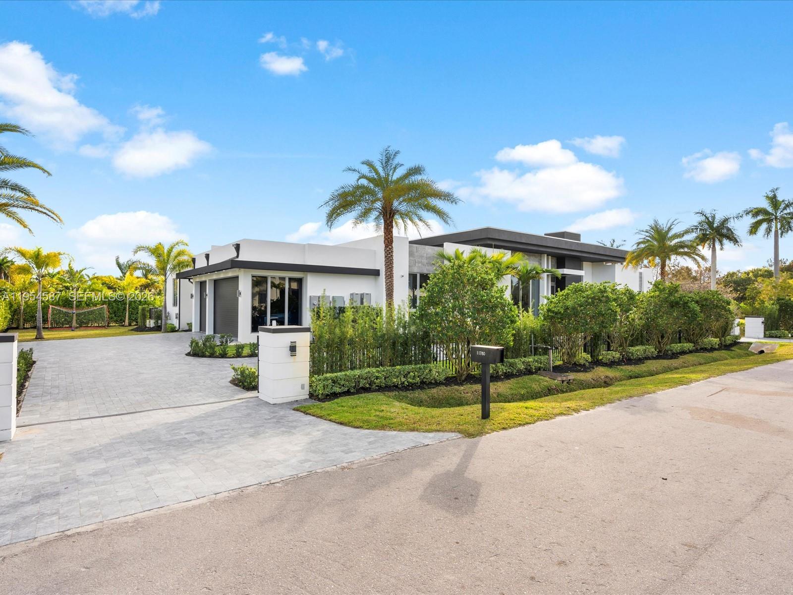 11780 NW 15th St Plantation, FL 33323