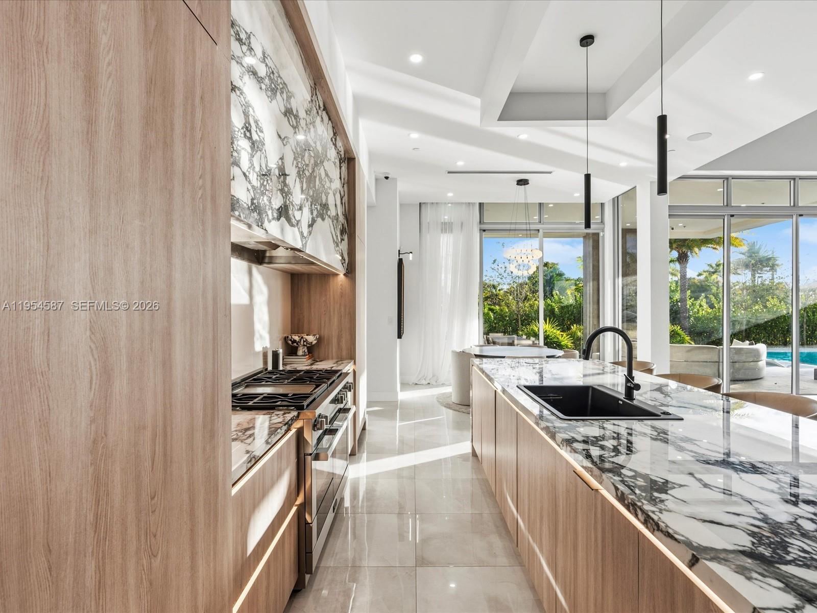 11780 NW 15th St Plantation, FL 33323