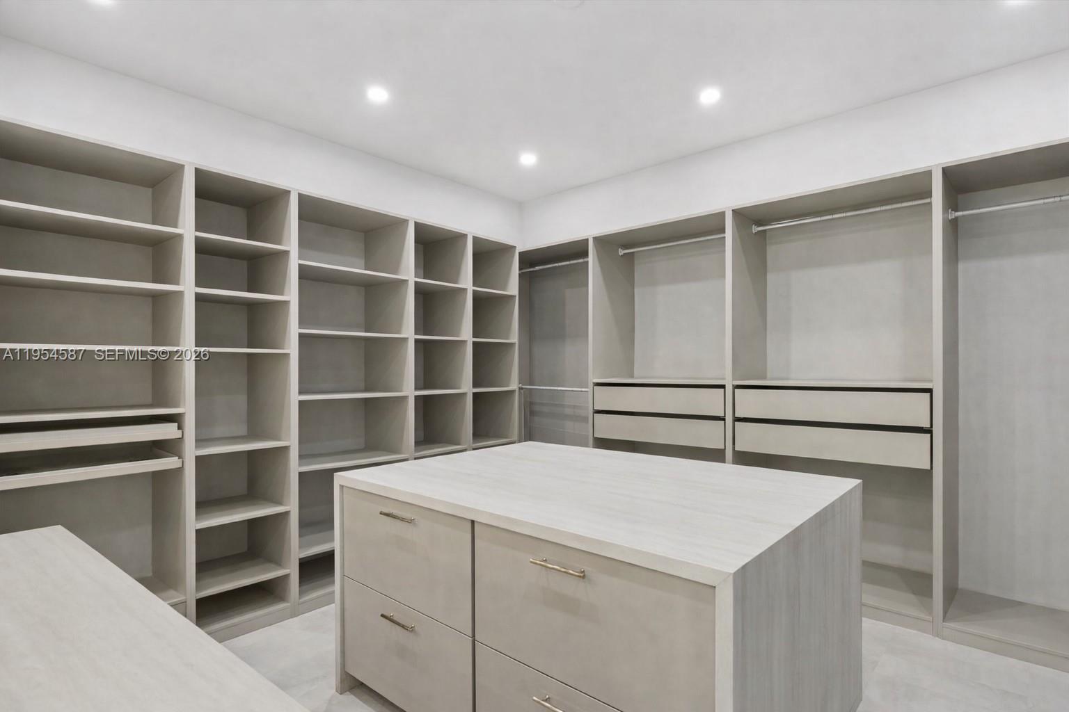 11780 NW 15th St Plantation, FL 33323