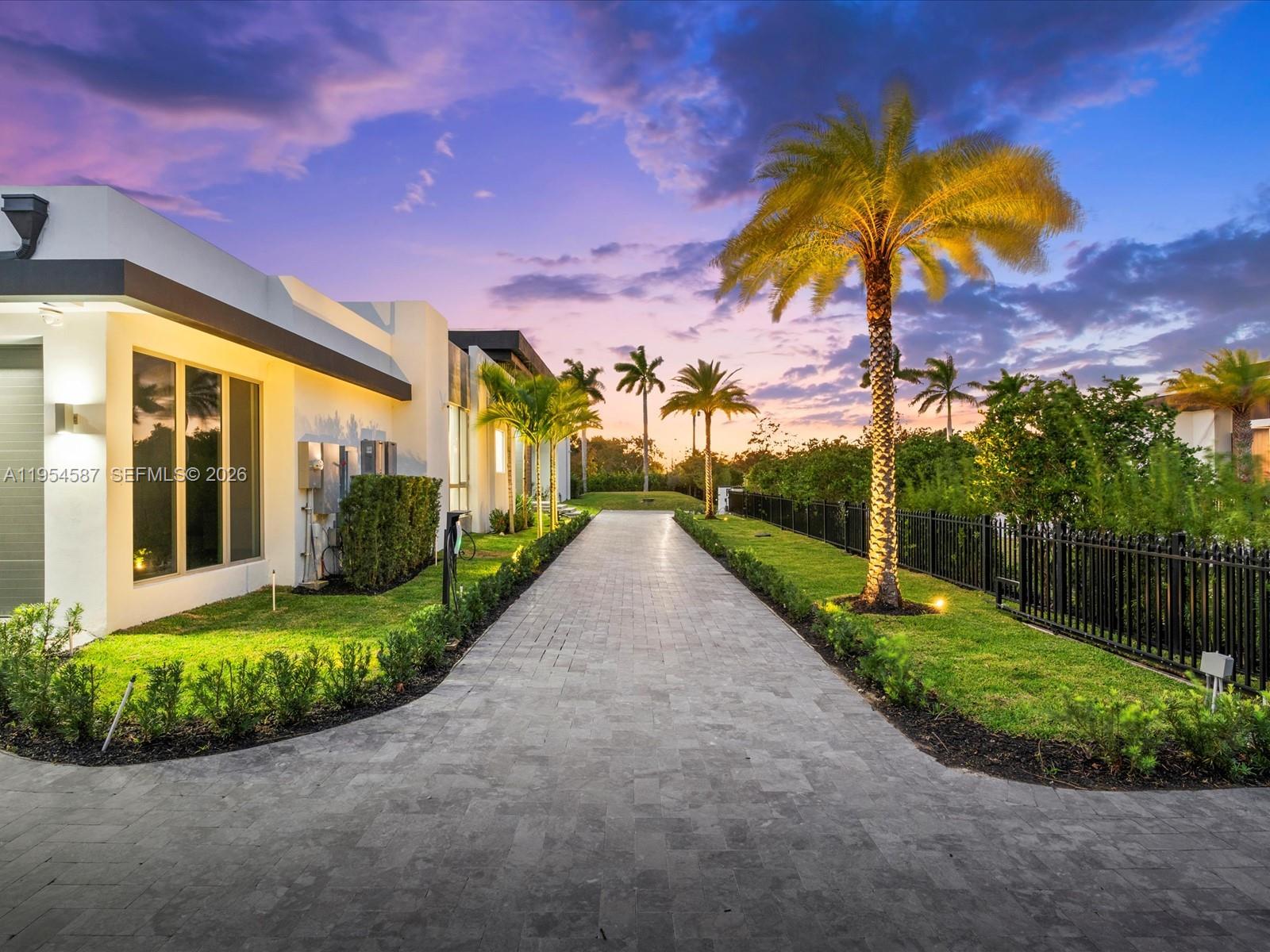 11780 NW 15th St Plantation, FL 33323