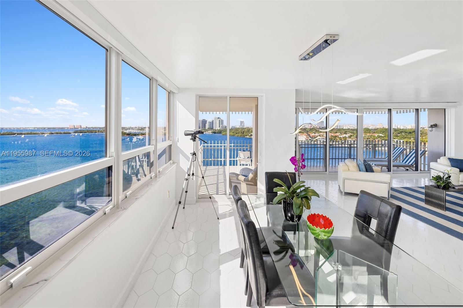 image Three Grove Isle9