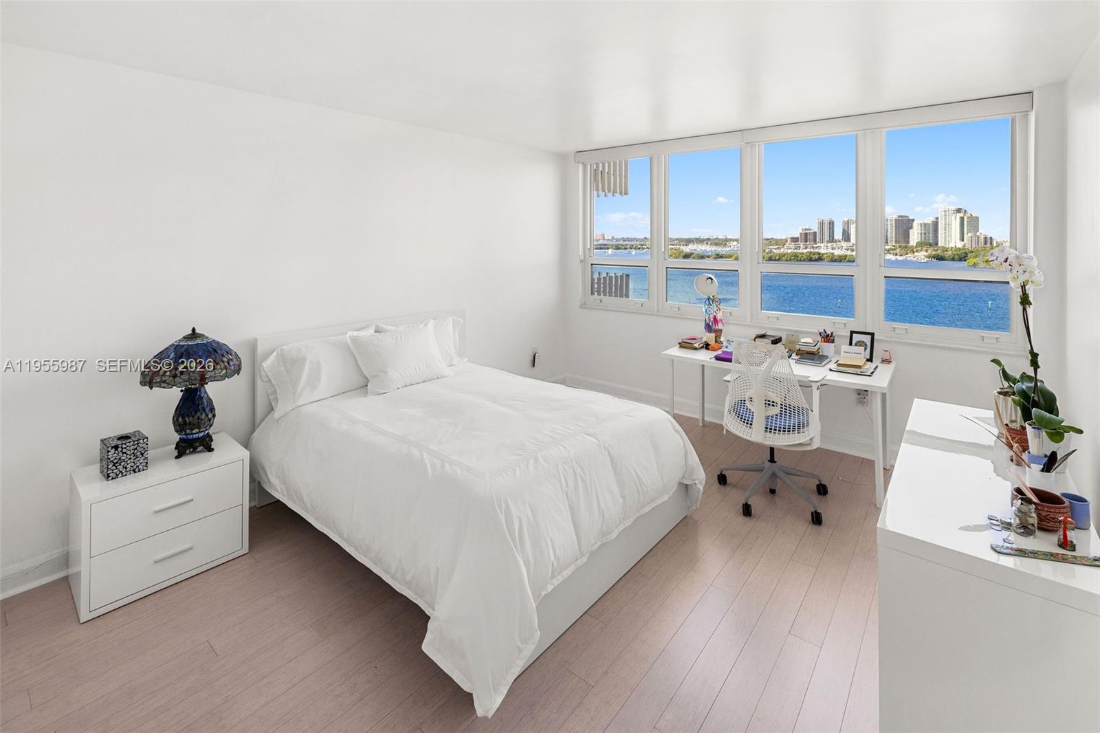 image Three Grove Isle24