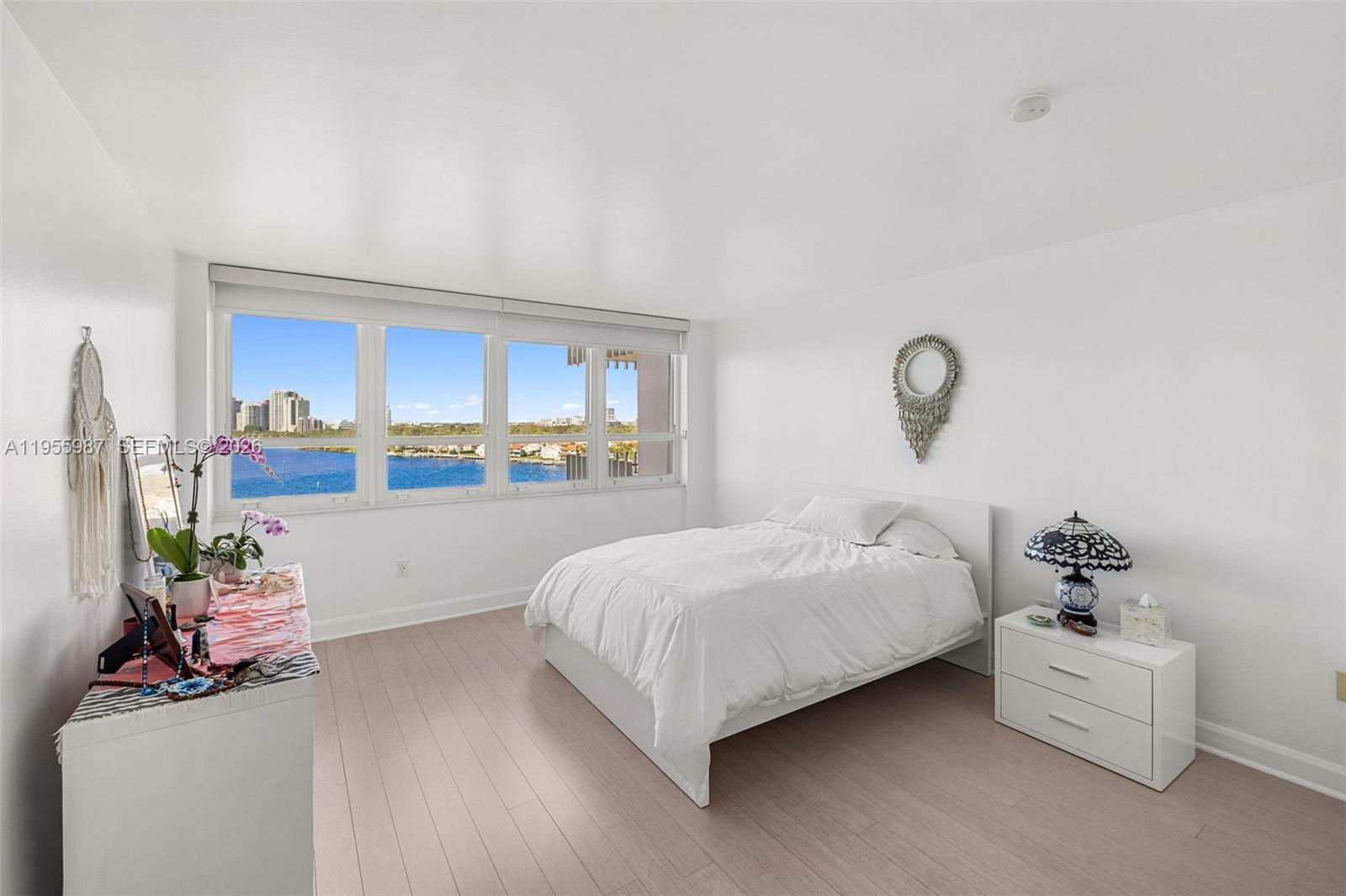 image Three Grove Isle27