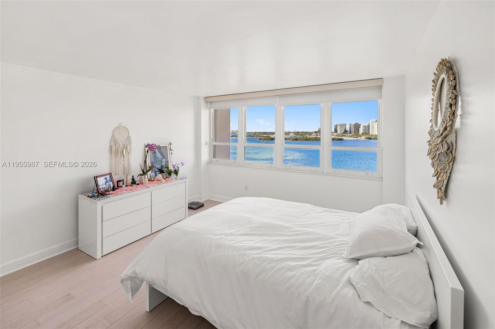 image Three Grove Isle28