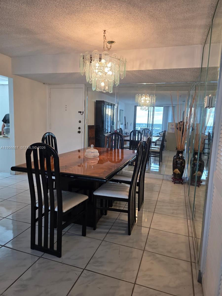 image Winston Towers 7009