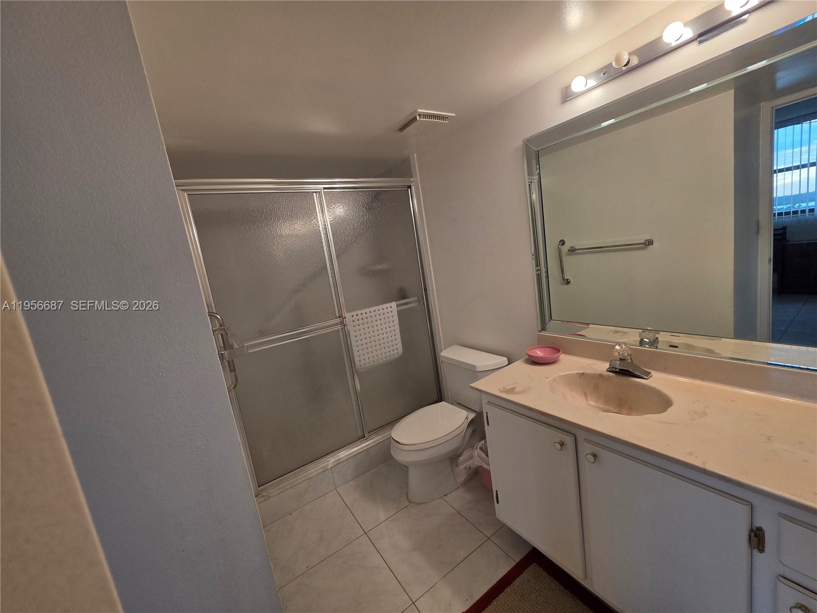 image Winston Towers 7005