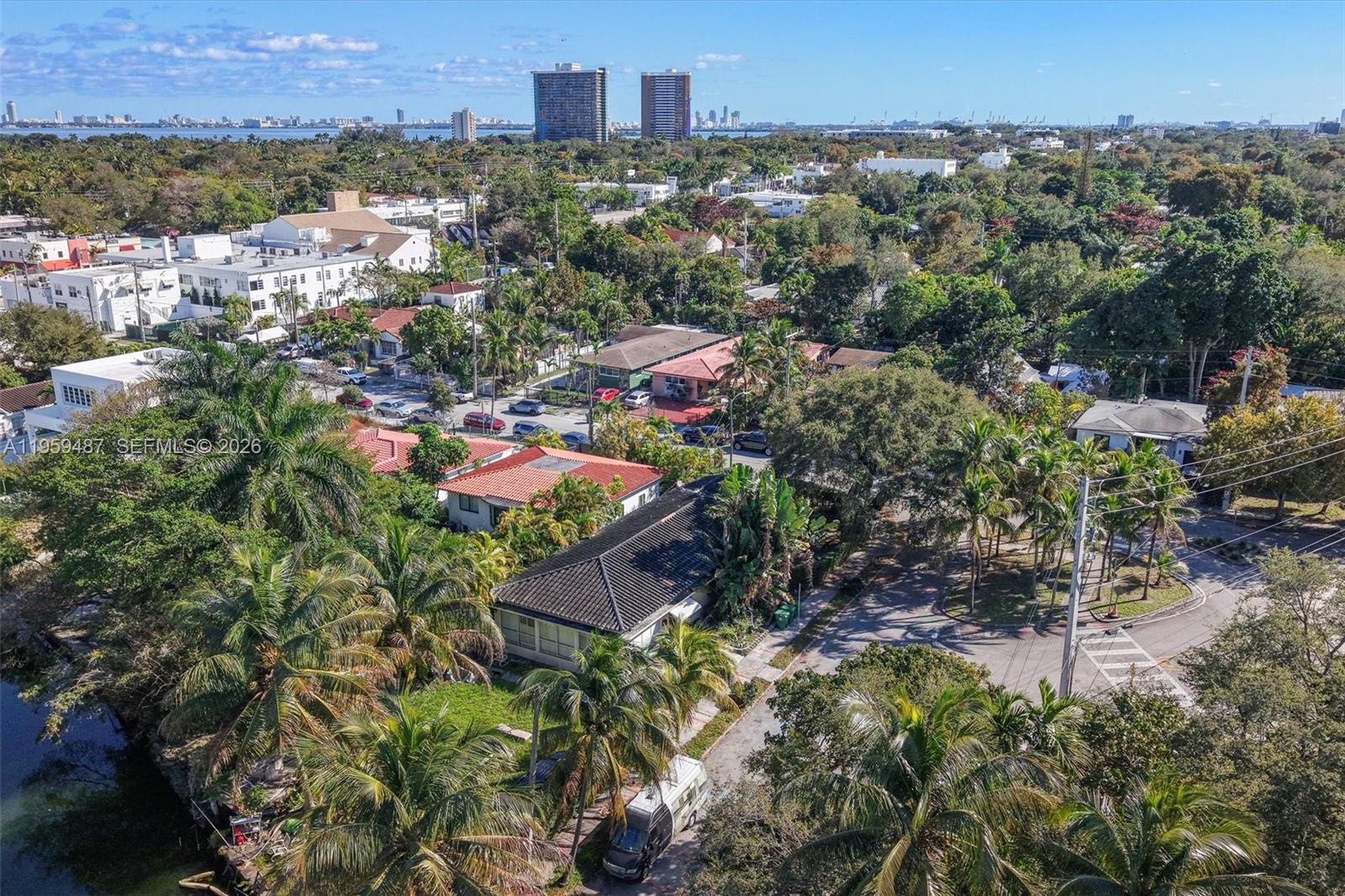 7715 NE 5th Ave Miami, FL 33138