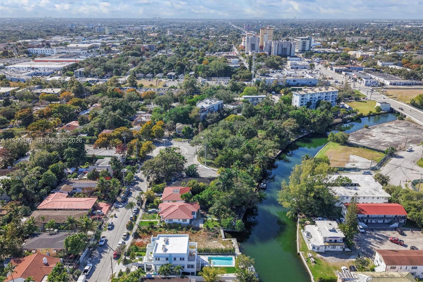 7715 NE 5th Ave Miami, FL 33138