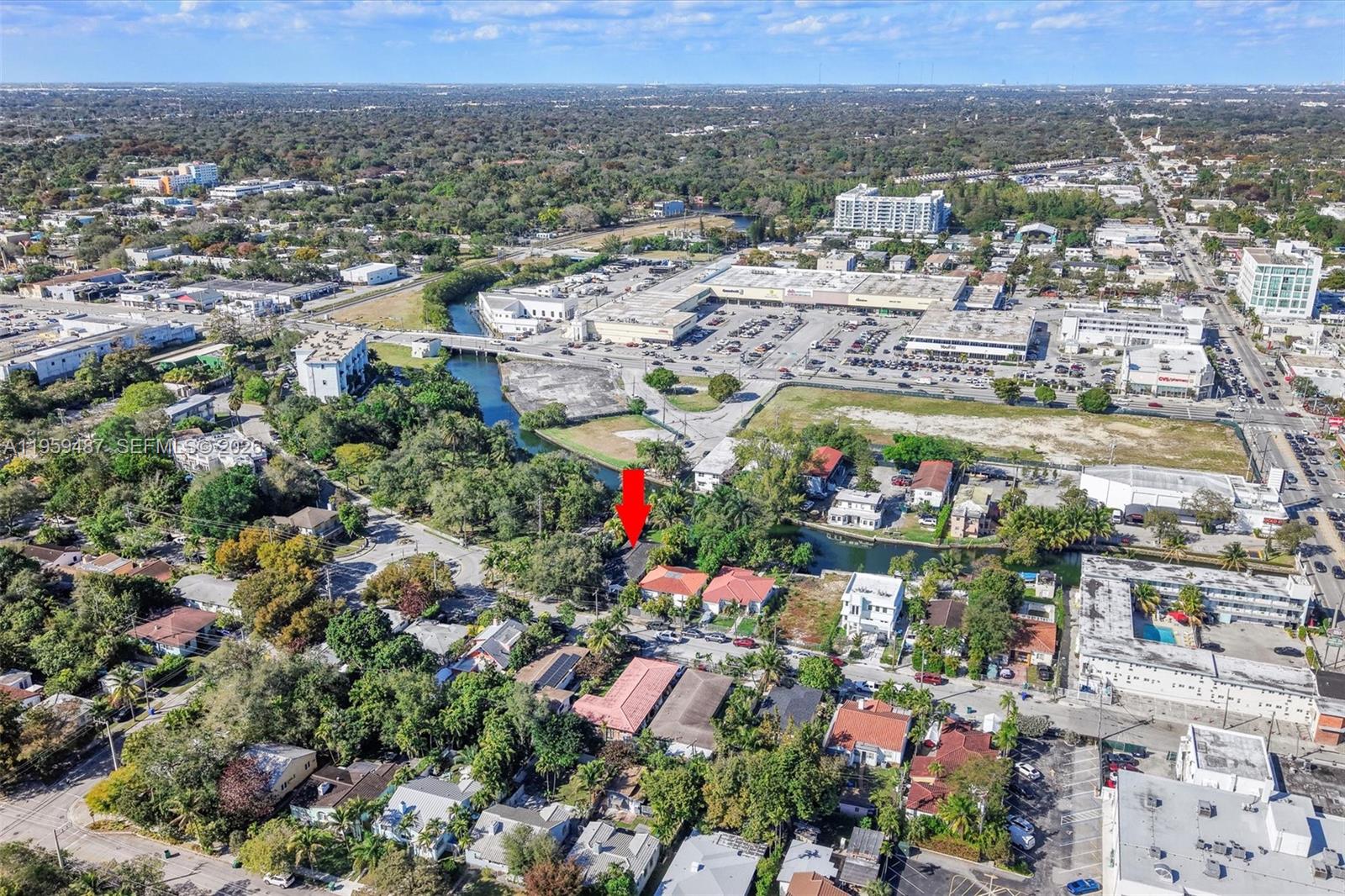 7715 NE 5th Ave Miami, FL 33138