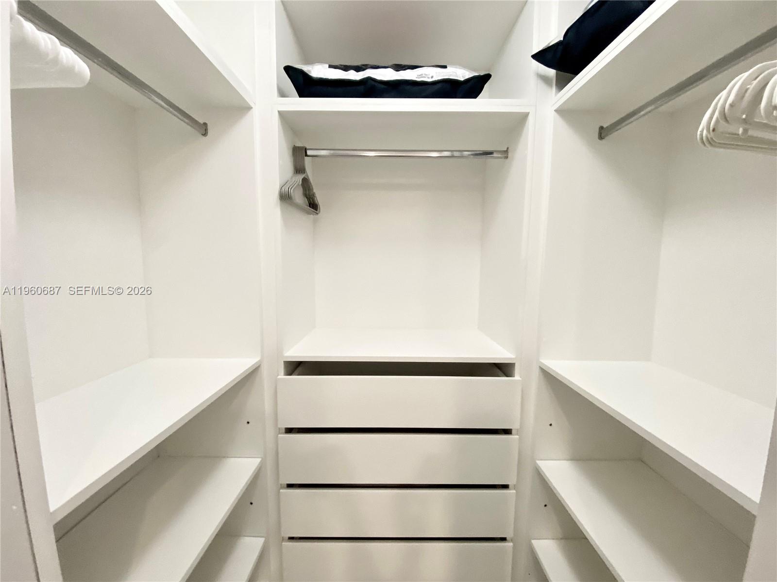 image Aria on the Bay17